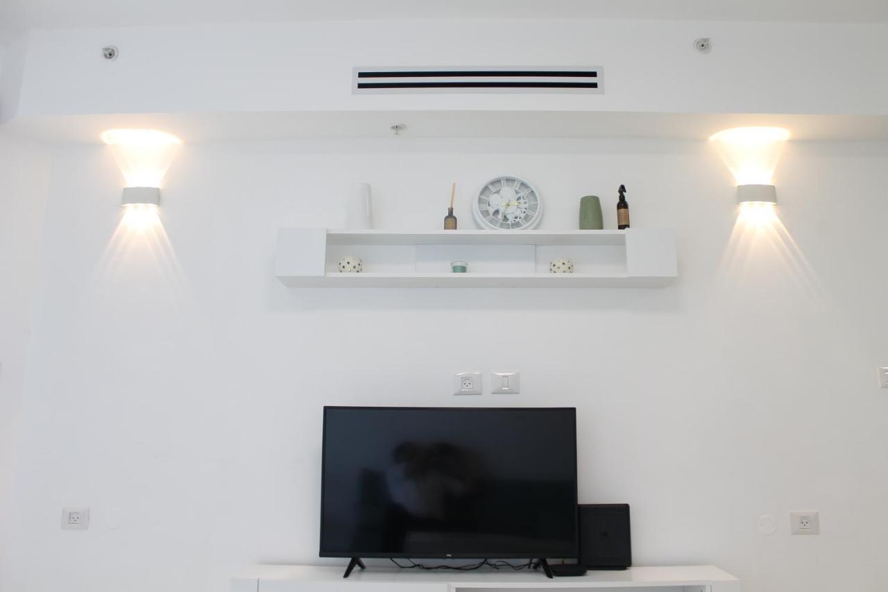 Beach Suite Israel- Best View, Gym, Massage Chair, Low Fee For Off-Site Indoor Pool Spa ביץ סוייט ישראל- נוף ים מאלף, כיסא מסאז, חדר כושר, אפשרות לבריכה מקורה, וספא בתשלום ממש מוזל Aškelon Exteriér fotografie